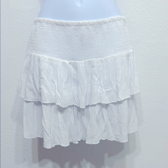 Love Tree White Tiered Mini Skirt New no tag - Picture 1 of 6